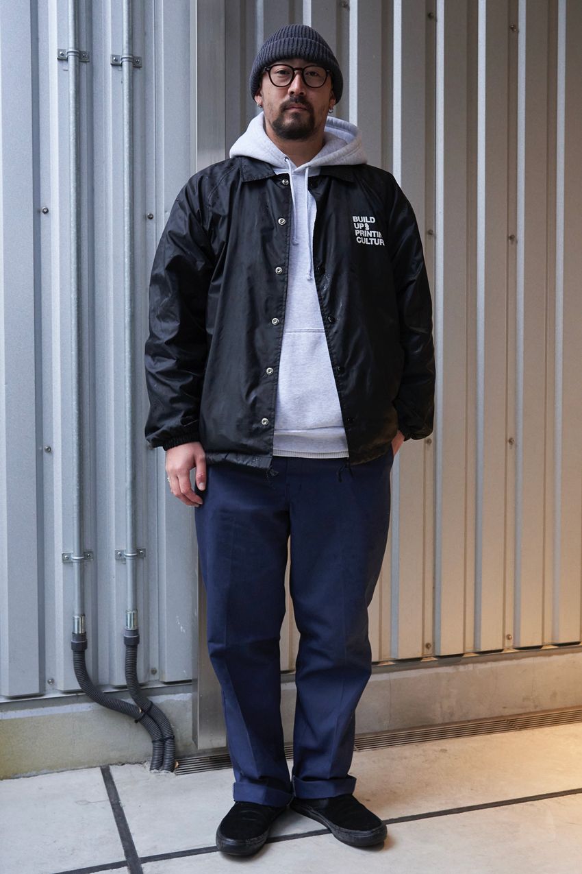 20代、30代、40代のスウェットパーカ。大人っぽく見えるコーデ術と人気ブランドをスナップで - 7枚目の画像