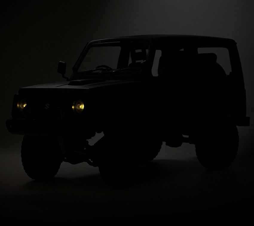 ジムニーを“操縦”する楽しさを今すぐ、誰でも！ 人気ブランドのステッカー付きでカスタムも可能だ - 16枚目の画像