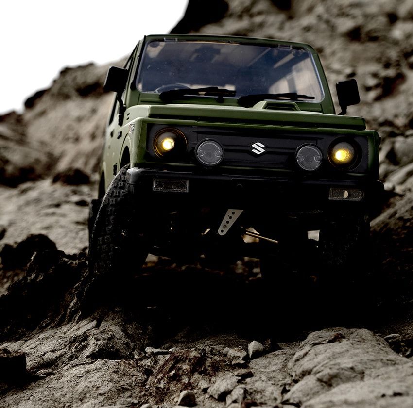 ジムニーを“操縦”する楽しさを今すぐ、誰でも！ 人気ブランドのステッカー付きでカスタムも可能だ - 31枚目の画像