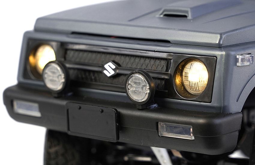 ジムニーを“操縦”する楽しさを今すぐ、誰でも！ 人気ブランドのステッカー付きでカスタムも可能だ - 39枚目の画像