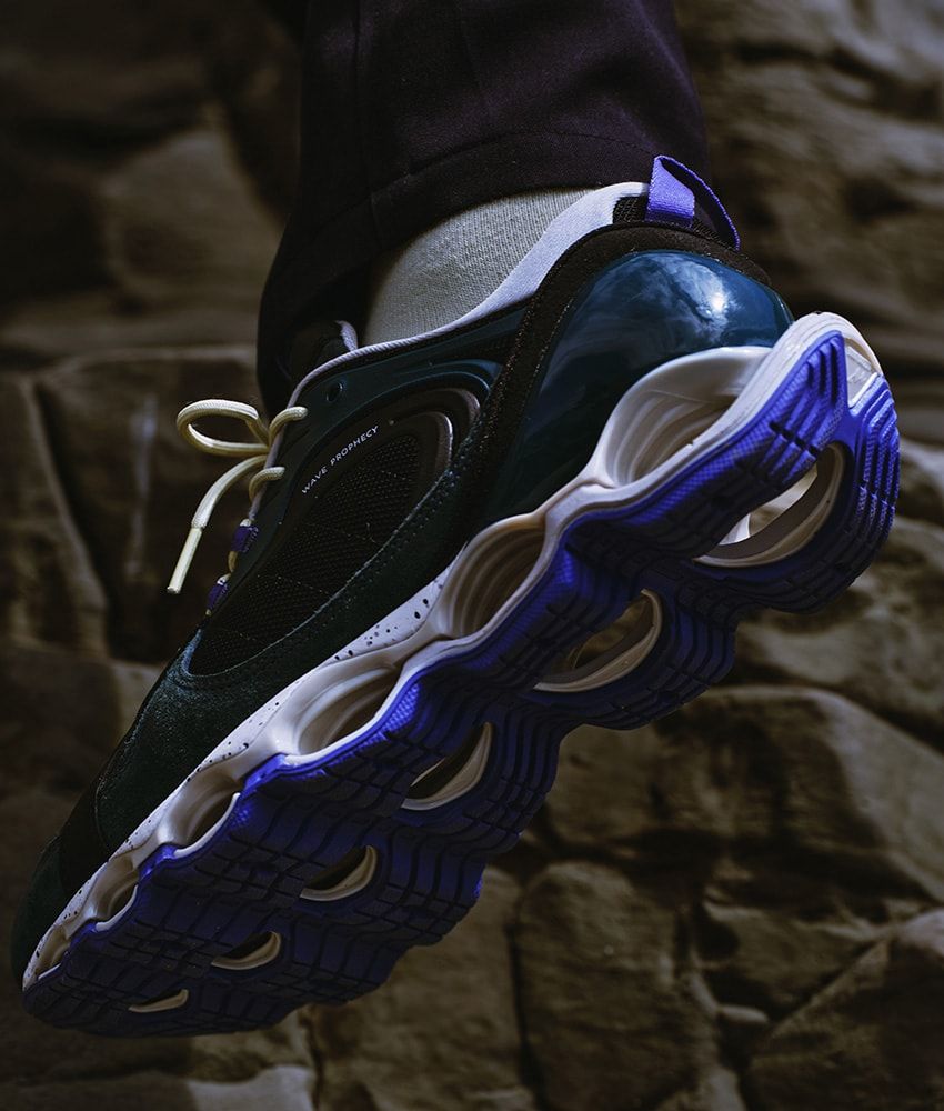 “90年代のアウトドア”をハイテク化したスニーカー。「グラフペーパー×ミズノ」のコラボ第4弾！ - 3枚目の画像