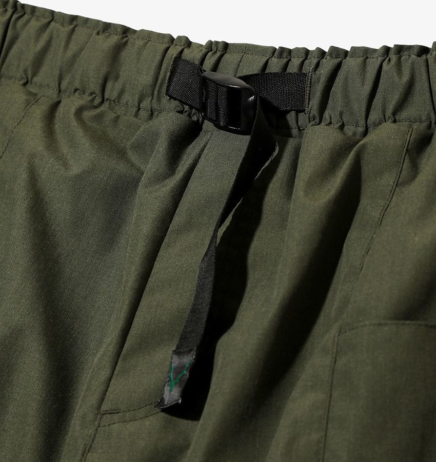 “ナンガのダウン”を採用した「サウス2 ウエスト8」の人気アイテム2型。釣りと焚き火に最適な1着 - 12枚目の画像