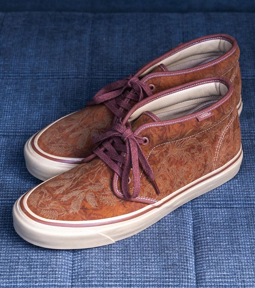 「ホワイトマウンテニアリング × ヴァンズ」第2弾！チャッカとSK8 LOWをヌバック素材で - 1枚目の画像