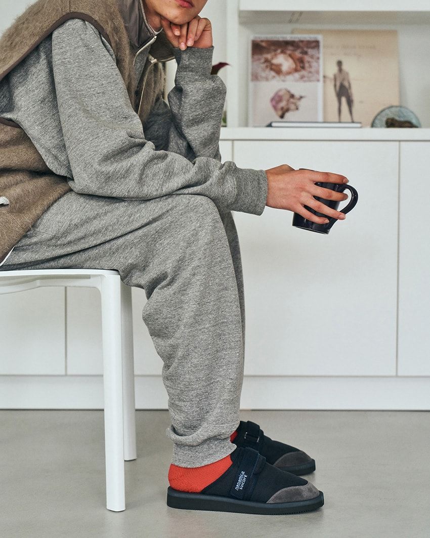 「ナナミカ×スイコック」限定サンダルは、ネイビーとオフホワイトの2色展開！ - 5枚目の画像