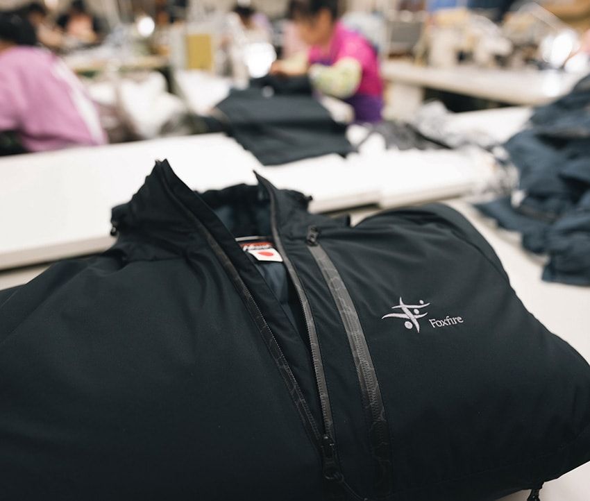 ゴアテックス仕様のナンガ“オーロラダウン”。フォックスファイヤーとの共作でフィッシングにも - 27枚目の画像