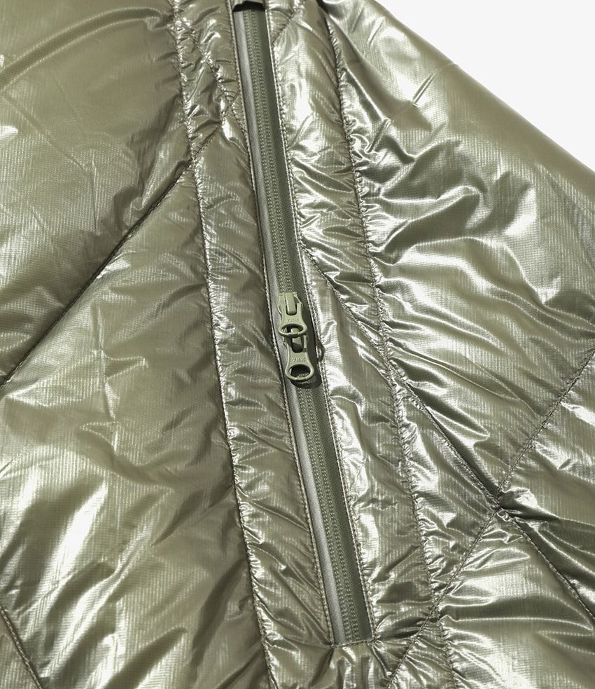 「ナンガ×エンジニアド ガーメンツ」のコラボダウン全4型。ロゴを排除したシンプルなデザイン - 12枚目の画像