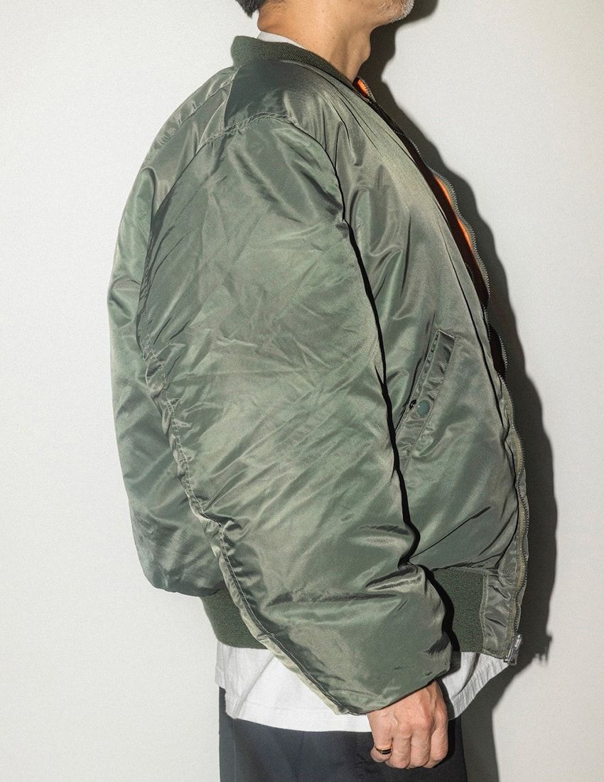 「SSZ」がバズリクソンズに別注したMA-1はたっぷりダウンを封入！ カラーリングもポイント - 13枚目の画像