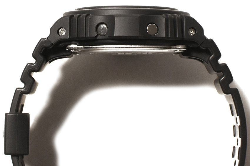 元祖丸型「Gショック」にスタンダード カリフォルニアが別注。通称スティングの特別版のすべて - 4枚目の画像