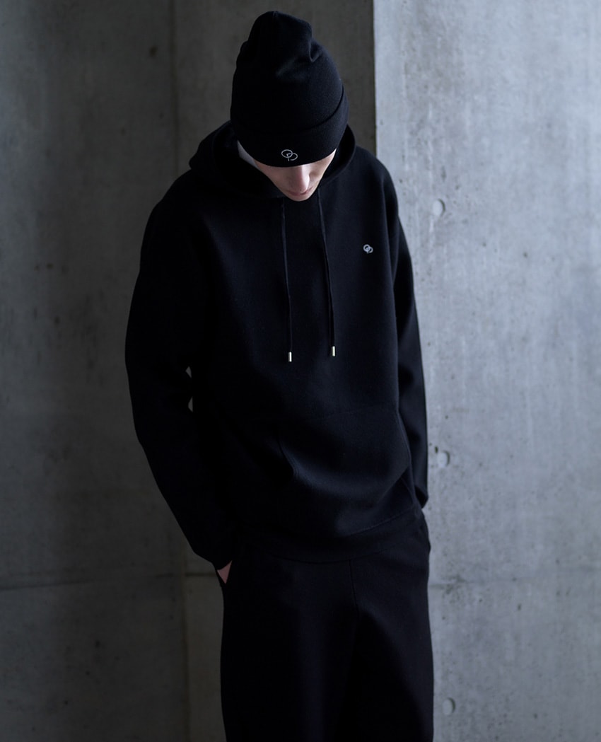 OBSIDIANオブシディアン ハイゲージウール ニットフーディー　サイズ L黒 タウン＆ターフ”で着られる人気ブランド「オブシディアン」から、極上