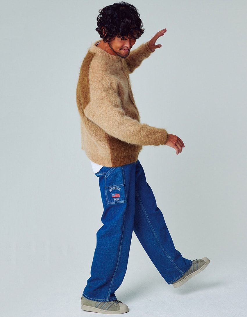 くすみカラー攻略には色落ちデニムが欠かせない。キレイめ＆カジュアルの両軸コーデで検証！ - 7枚目の画像