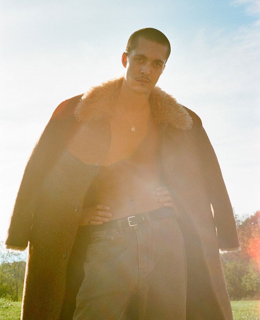 両者をつないだのは“猫”。「アワー レガシー×エンポリオ アルマーニ」のサステナコレクション - 3枚目の画像