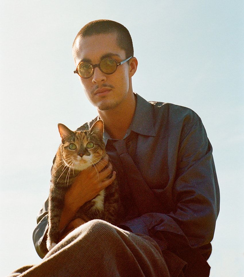 両者をつないだのは“猫”。「アワー レガシー×エンポリオ アルマーニ」のサステナコレクション - 6枚目の画像