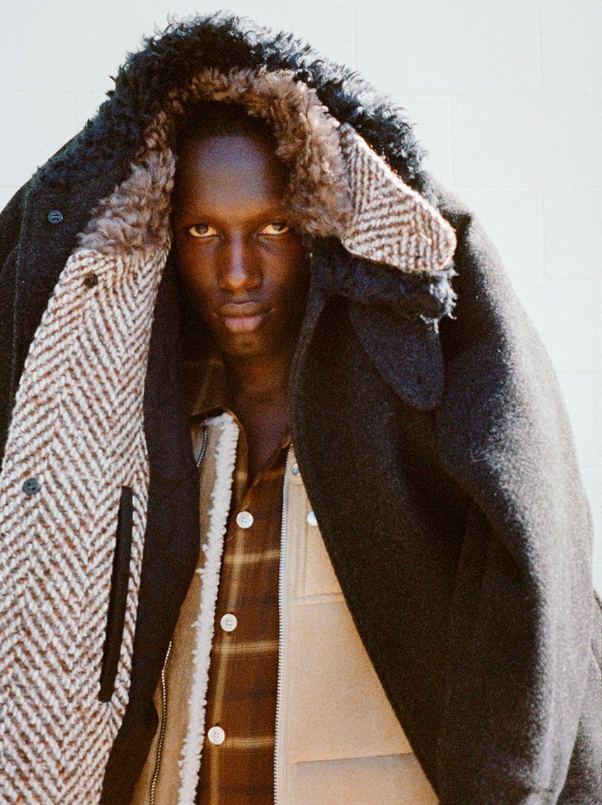 両者をつないだのは“猫”。「アワー レガシー×エンポリオ アルマーニ」のサステナコレクション - 2枚目の画像