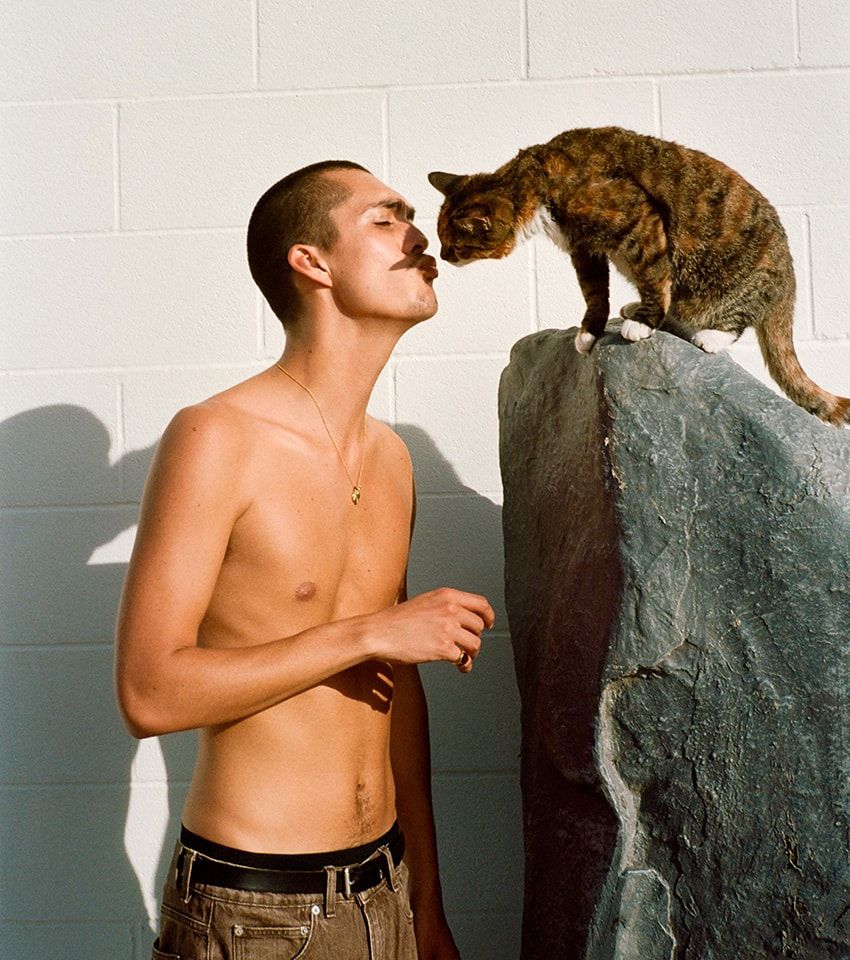 両者をつないだのは“猫”。「アワー レガシー×エンポリオ アルマーニ」のサステナコレクション - 12枚目の画像