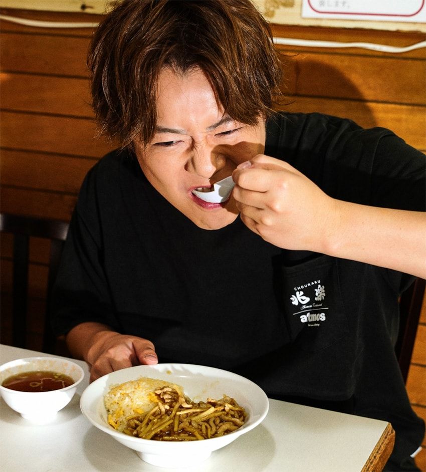 渋谷の老舗町中華「兆楽」とアトモスの異業種コラボ！ 19日までTシャツ2型を受注販売中 - 3枚目の画像