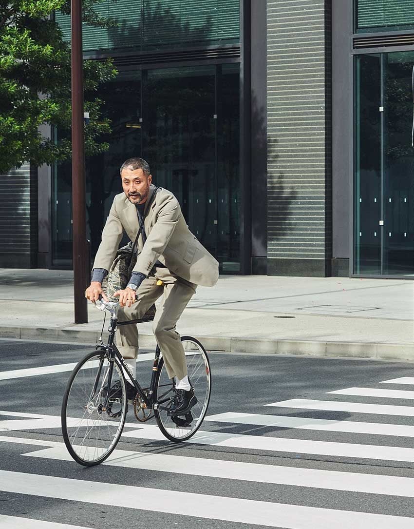 スナップで立証！「コール ハーン」新作シューズが、“着流しスーツ”に好相性なワケ - 14枚目の画像