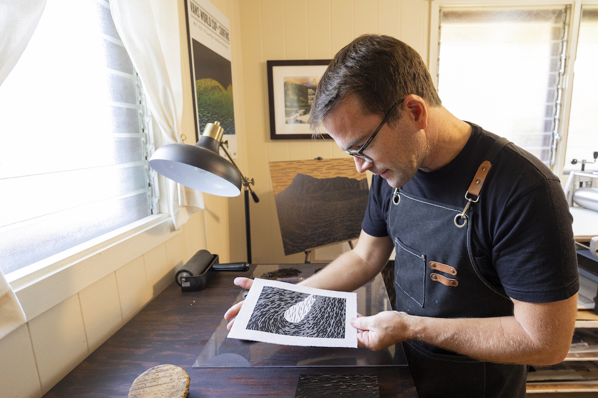 読者プレゼント】ハワイでサーフブレイクを表現するアーティスト