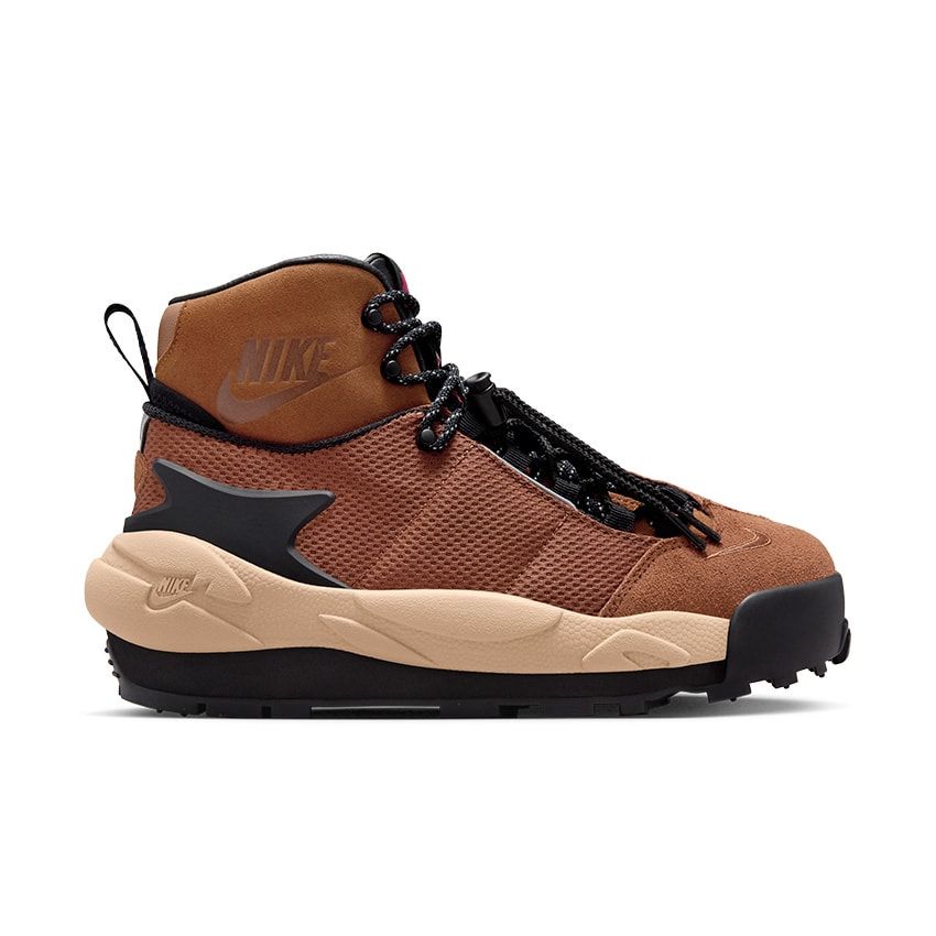 「ナイキ×サカイ」の最新コラボ“マグマ スケープ”。傑作エア マグマとフットスケープの融合デザイン - 37枚目の画像