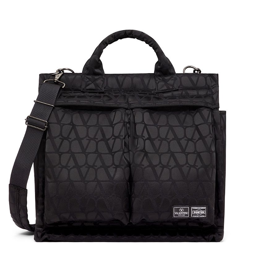 V印の「ポーター」はヴァレンティノ ガラヴァーニとの共作。両者のアイコンの融合が生んだ日本製のバッグたち - 5枚目の画像