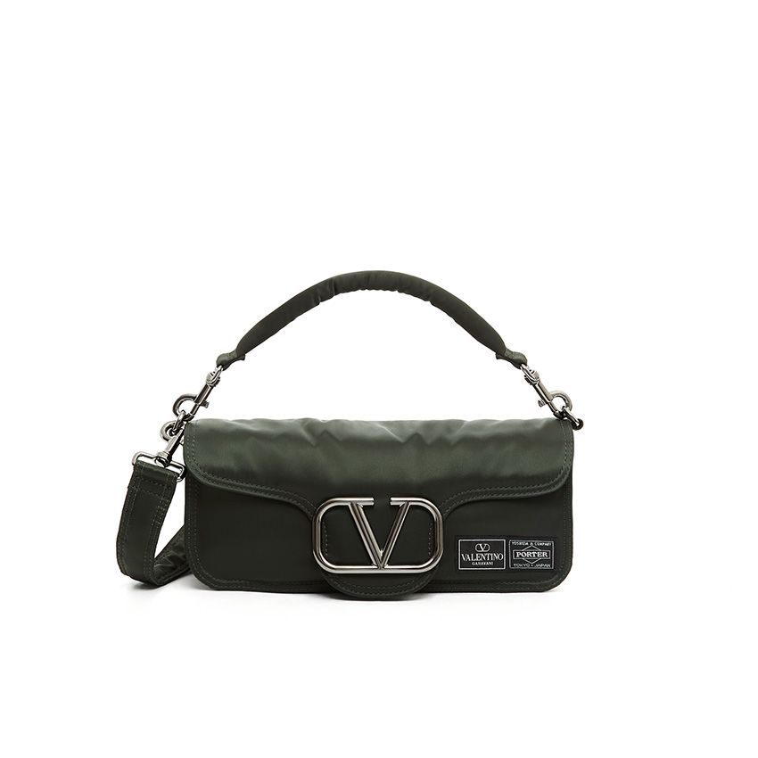 V印の「ポーター」はヴァレンティノ ガラヴァーニとの共作。両者のアイコンの融合が生んだ日本製のバッグたち - 6枚目の画像