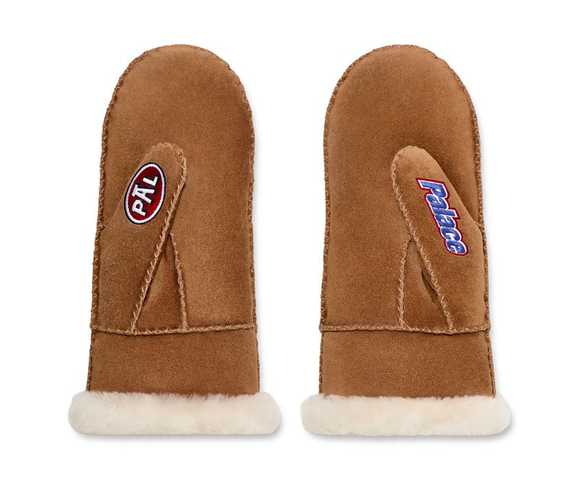 「PALACE UGG」コラボ第2弾。人気モデル“タスマンスリッパ”がポップな刺繍で大変身！ - 17枚目の画像