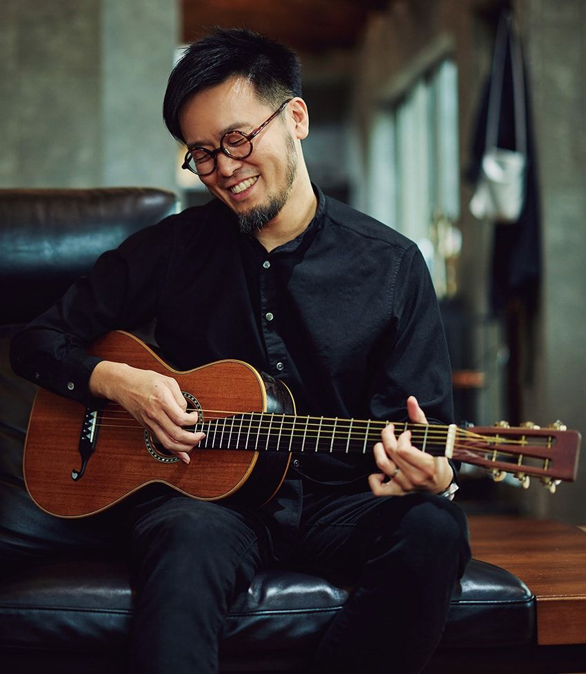 ギターにアート本、隕石も！「NOSIGNER」代表のステキな“清水買い”を覗き見 - 5枚目の画像