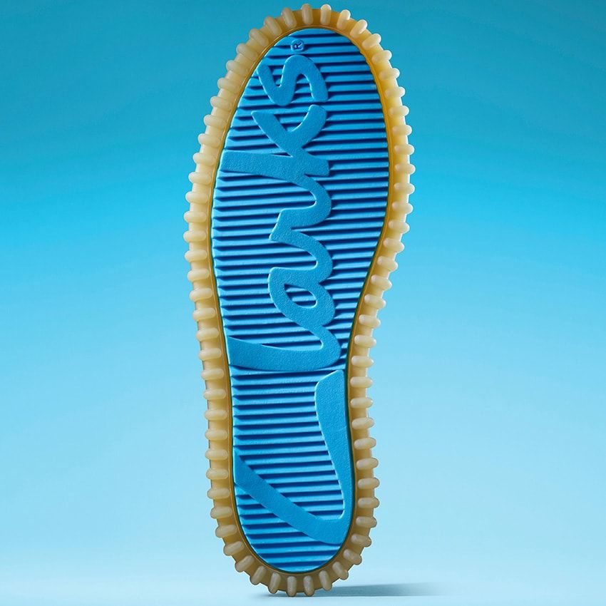 “ポケモンカラー”を纏った「クラークス」は必ずGETだぜ！ レトロなピクセルアートも注目 - 7枚目の画像