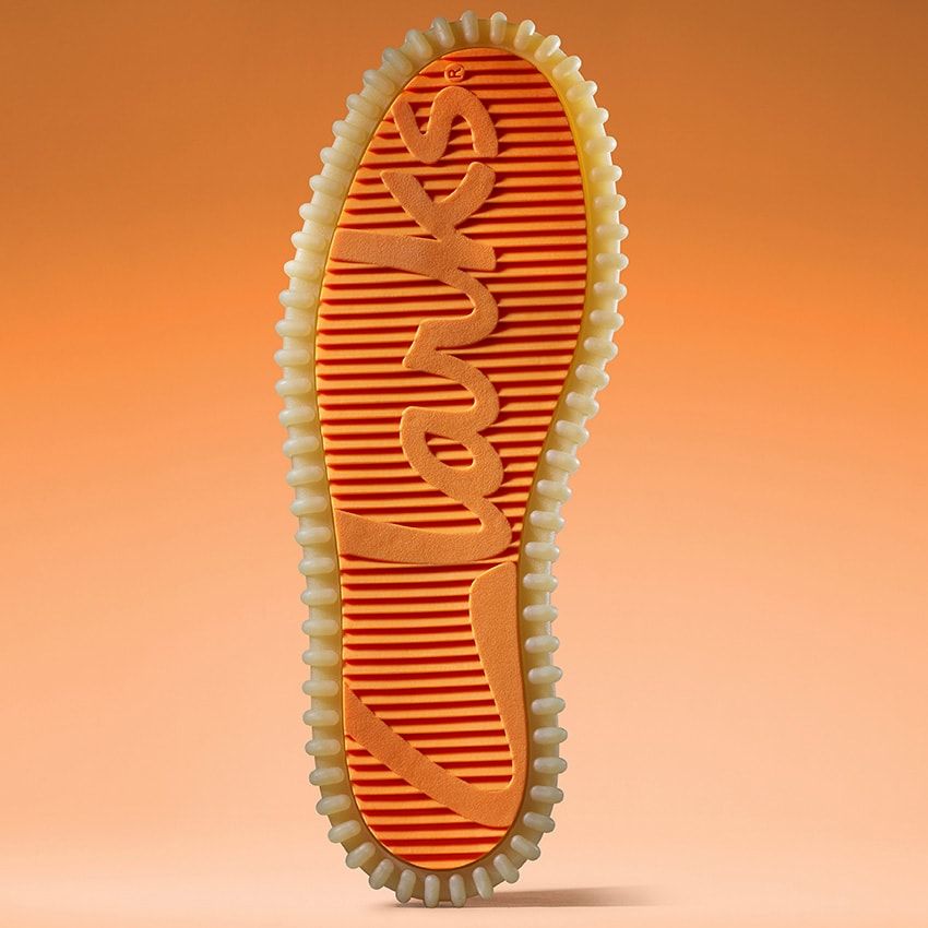 “ポケモンカラー”を纏った「クラークス」は必ずGETだぜ！ レトロなピクセルアートも注目 - 23枚目の画像