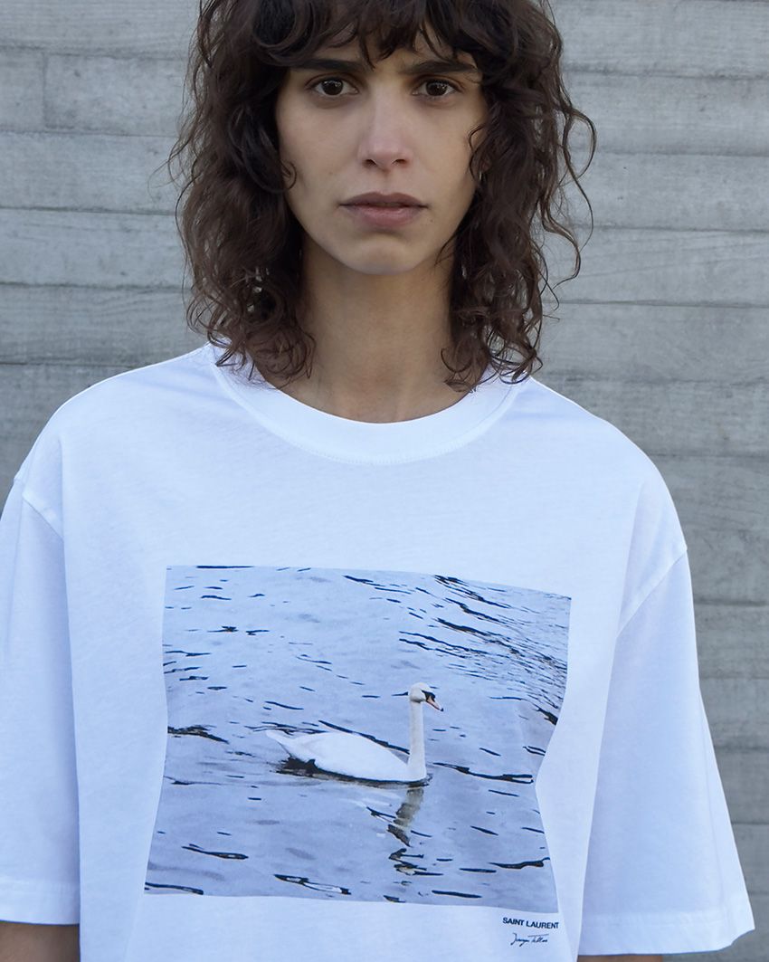 ユルゲン・テラーのTシャツがサンローランから。展覧会公式スポンサーならではの関連アイテムを紹介 - 3枚目の画像