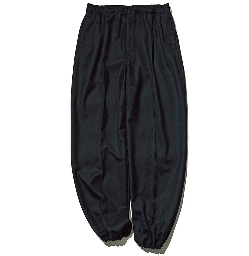 万能ダウンベストに、古着好きに刺さるパンツetc.坂田真彦さんの“この冬気になる”モノ語り - 1枚目の画像