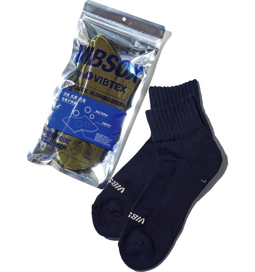 アンライクリーのスウェットにビブソックスetc. ロウワーケース代表 梶原由景さんのお気に入り - 5枚目の画像