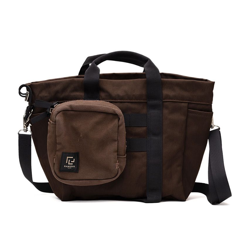 新鋭ブランド「KAMIYA」とラミダスの共作バッグは、ポーチ付きの2-WAY仕様で使い勝手抜群！ - 7枚目の画像