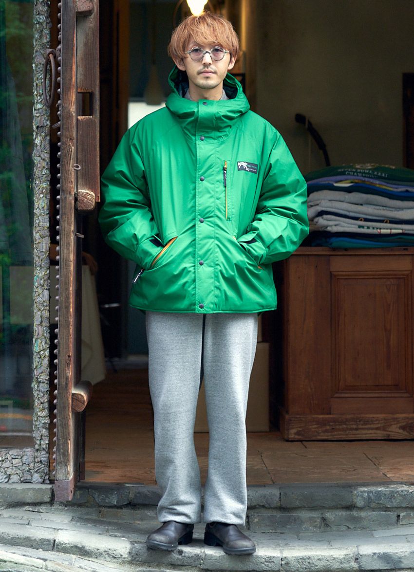 【20代、30代、40代のダウンコーデ】ナンガ、ノース、エディー・バウアーetc.の愛用者をスナップで - 2枚目の画像