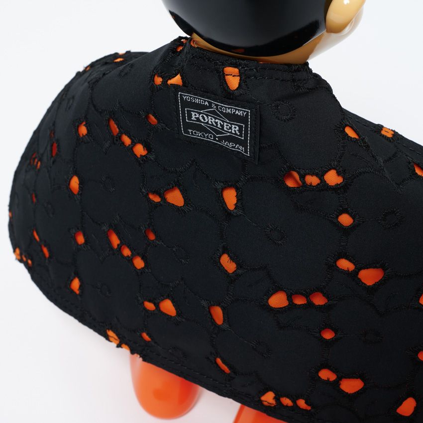 【明日まで抽選】鉄腕アトムのブーツがマントが“ポーターカラー”に。男ゴコロくすぐるコラボフィギュア - 12枚目の画像