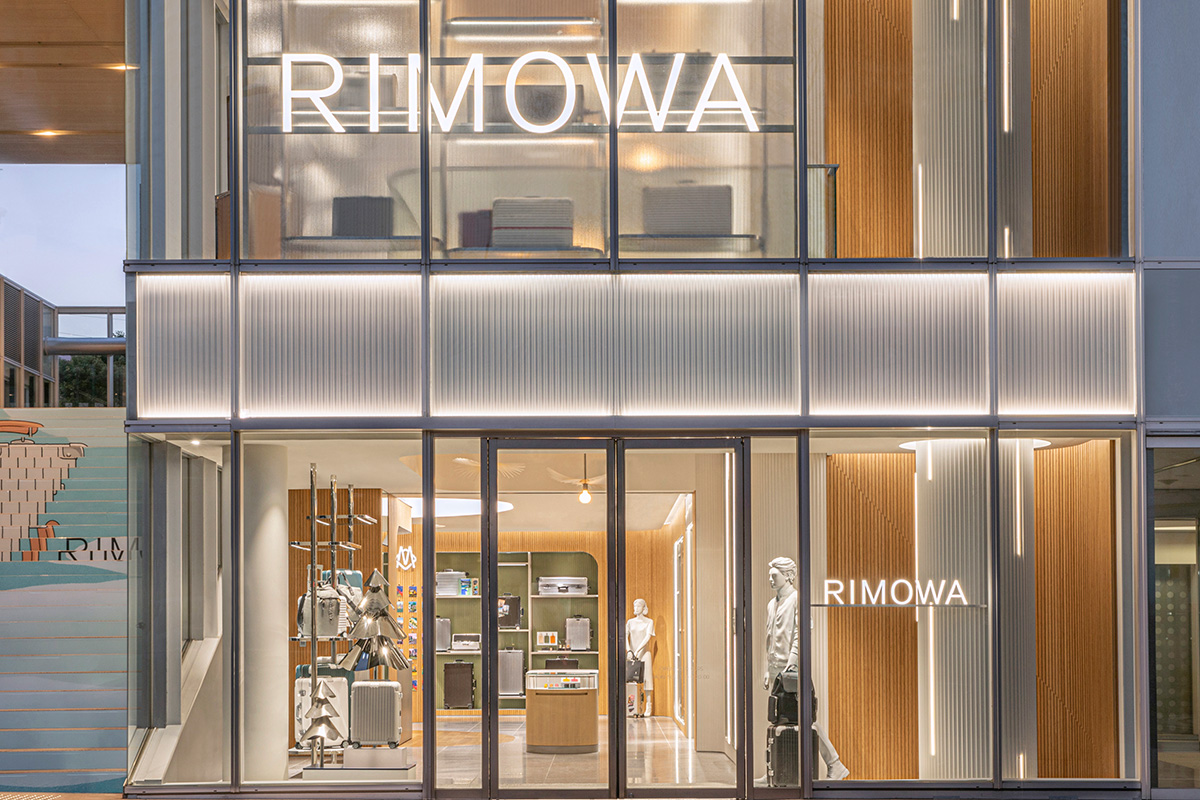 リモワ ストア 表参道」がリニューアル。ここでしか体験できない日本の