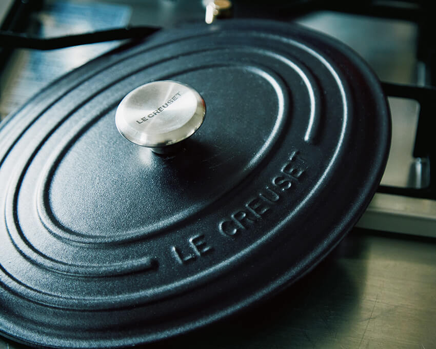 LE CREUSET　ココット オーバル サテンブルー　25cm LE CREUSETココット オーバルサテンブルー25cm
