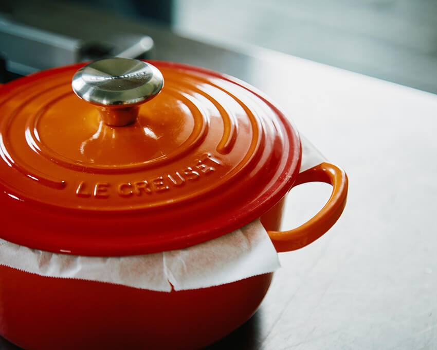 【美品】LE CREUSET　ココット オーバル オレンジ 27cm シグニチャー ココット・オーバル 27cm オレンジ (シルバー