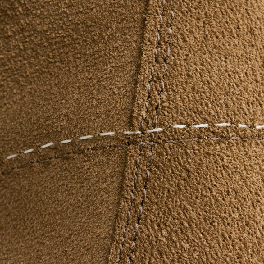 「レッドウィング」の新作ブーツは“オリーブ・モハヴェ レザー”を採用した大人の佇まいが特徴！ - 6枚目の画像