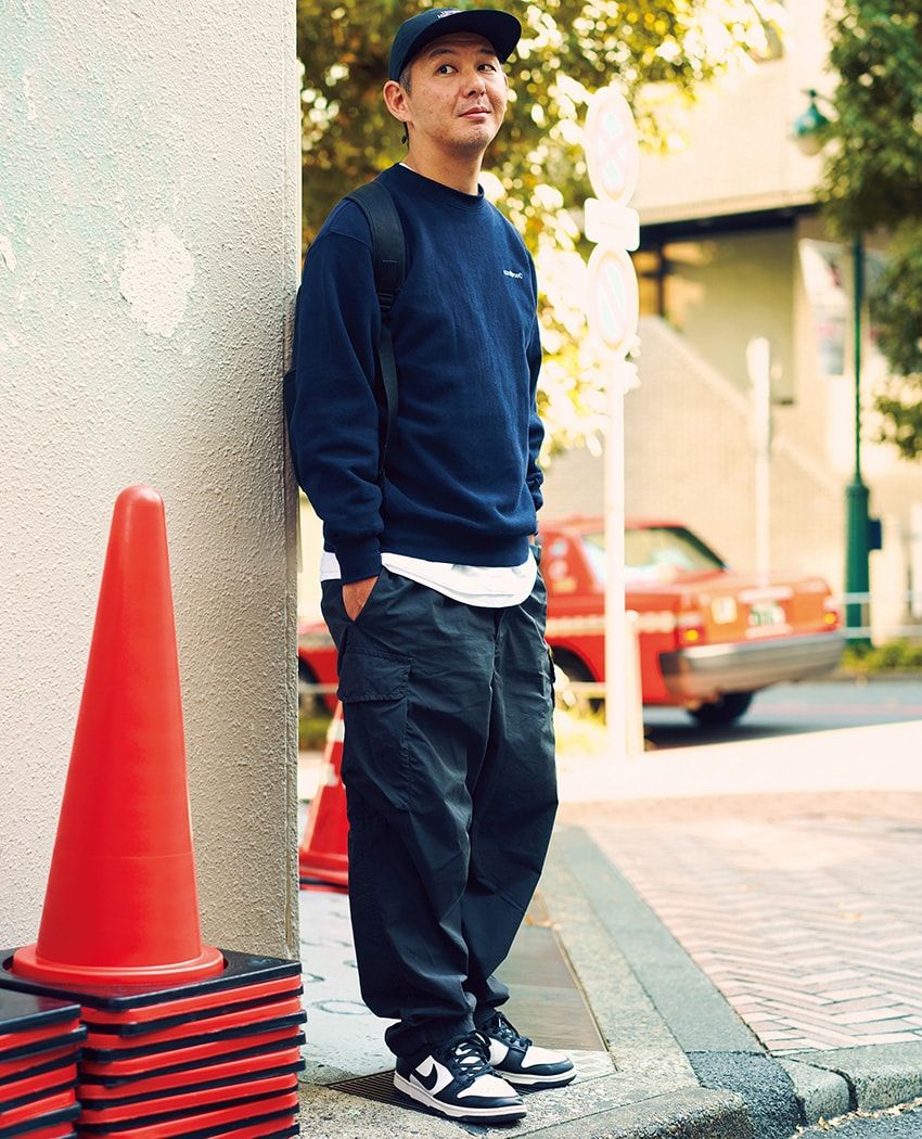 ミリタリー旋風発生中！街角で見つけた大人顔の黒カーゴ＆レトロモダンなMA-1 - 6枚目の画像