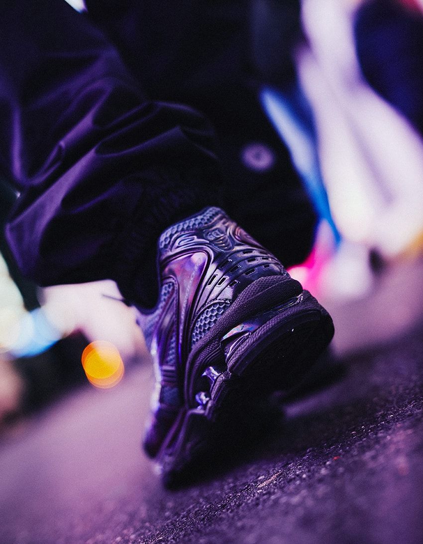 アトモスがアシックス「ゲルカヤノ 14」を別注！ 夜の街をイメージした艶やかな配色で登場 - 15枚目の画像