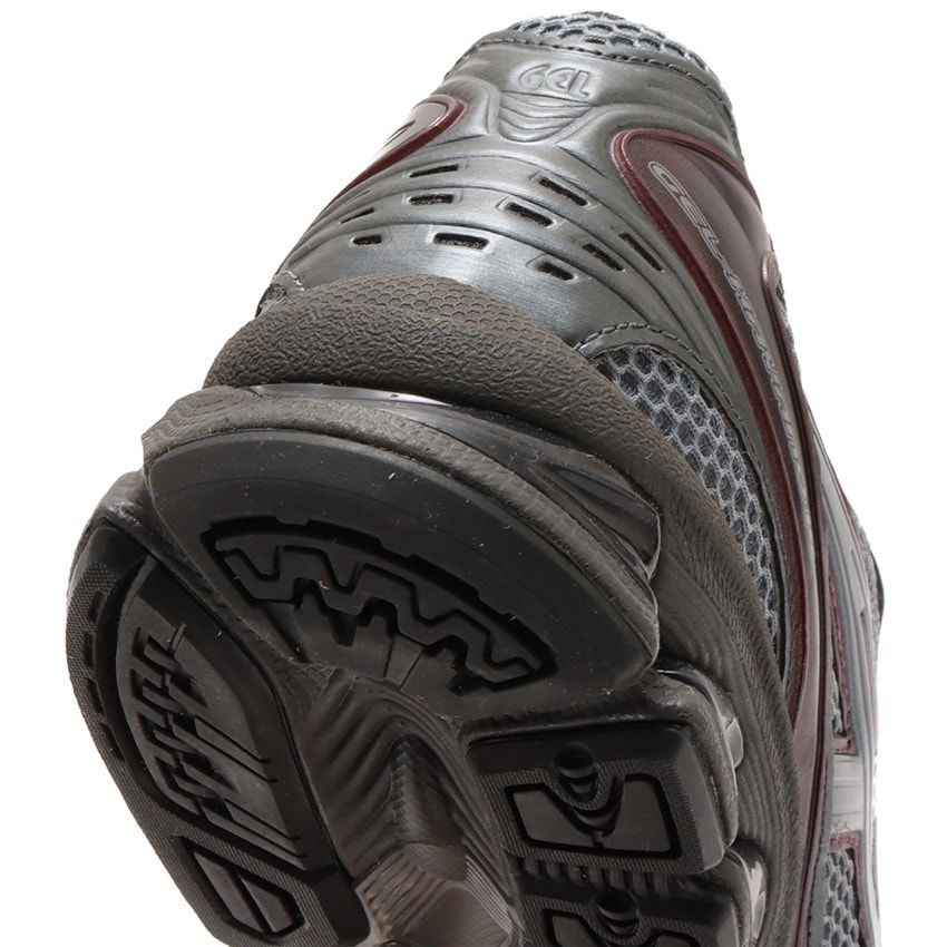 アトモスがアシックス「ゲルカヤノ 14」を別注！ 夜の街をイメージした艶やかな配色で登場 - 26枚目の画像