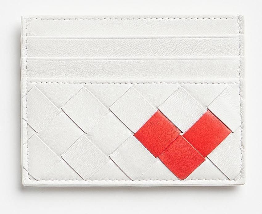 ギフトの有力候補に！“ハートを編み込む”ボッテガ・ヴェネタのレザーアイテムコレクション - 3枚目の画像