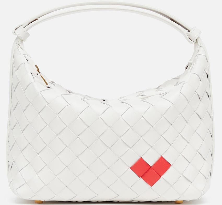 ギフトの有力候補に！“ハートを編み込む”ボッテガ・ヴェネタのレザーアイテムコレクション - 6枚目の画像