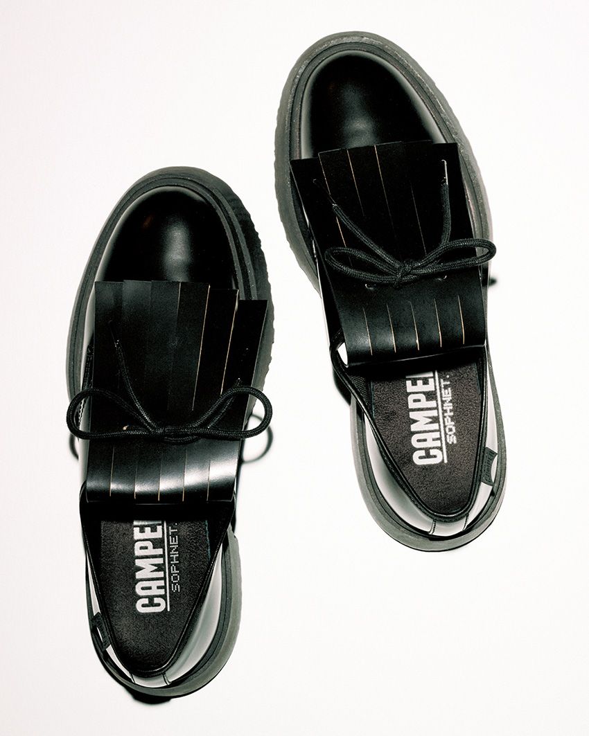 カンペールがSOPHNET.とコラボ。靴は驚きの3-WAYでバッグも登場 - 3枚目の画像