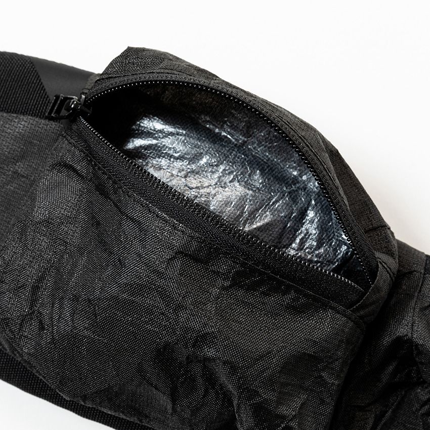 収納量が変えられる「ミーンズワイル」のバックパックが利便性を高めて再登場。アウトドアにも！ - 9枚目の画像