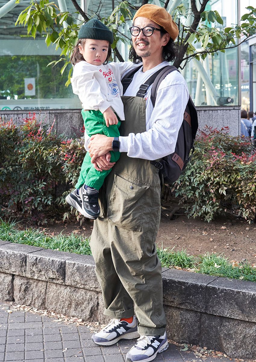 街角愛用率No.1はニューバランス「2002R」！ 最旬スニーカーコーデを7人のスナップで - 13枚目の画像