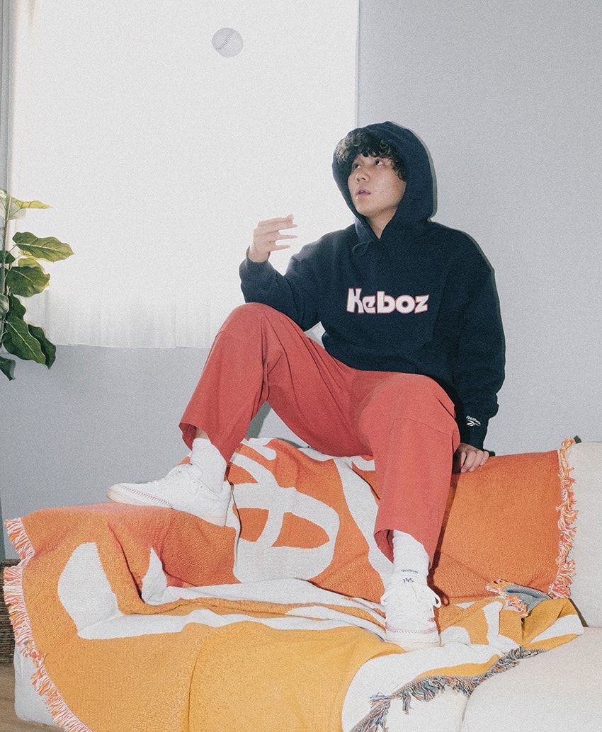 まるで野球ボールの「リーボック」クラブC。KEBOZとアトモス3者コラボでアパレルも登場 - 25枚目の画像