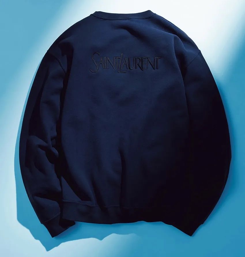 清潔感と上品さ。大人ファッションに欠かせない「青いスウェット」の選び方とコーデ術 - 5枚目の画像