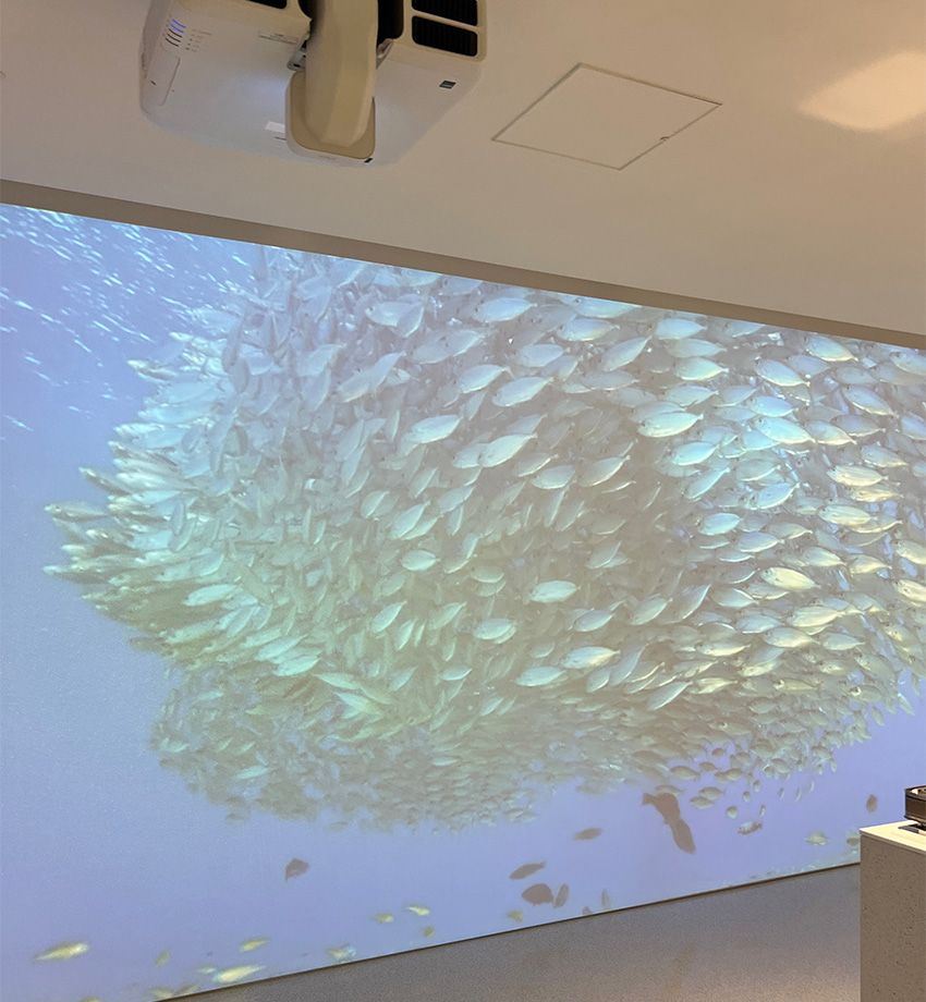 「日本特殊陶業って何の会社？」を丁寧に解説する看板娘が、抽象画の個展を開いていた - 11枚目の画像