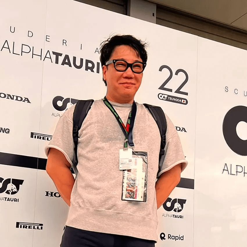 「4億円の車も“無駄”にカスタムする泥臭さ！」大阪オートメッセでプロが見つけた主張強めな珍稀車 - 2枚目の画像